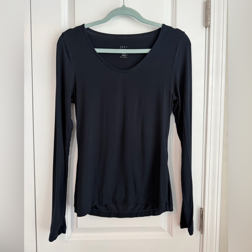 ADAY Simple Things Top Long Sleeve Scoop Neck Stretch Black Size Small